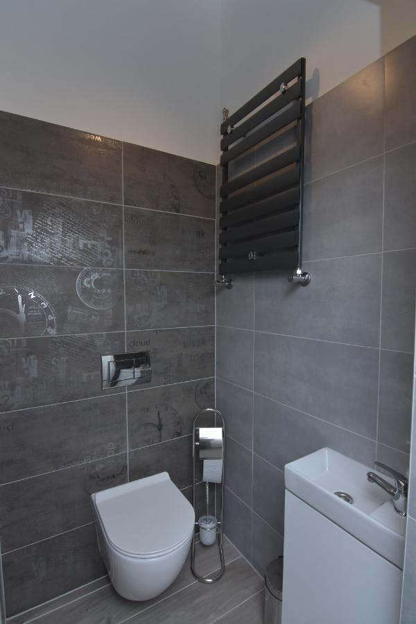 Studio Sanowa Przemysl Luaran gambar