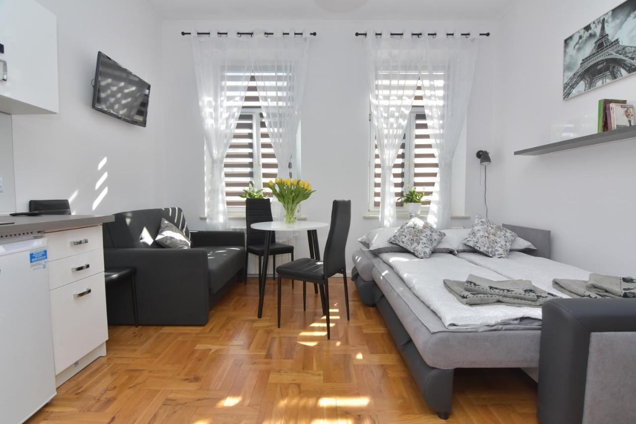 Studio Sanowa Przemysl Luaran gambar